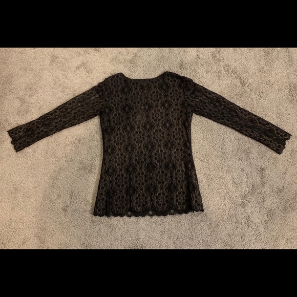 Studio M Top - Picture 5 of 7